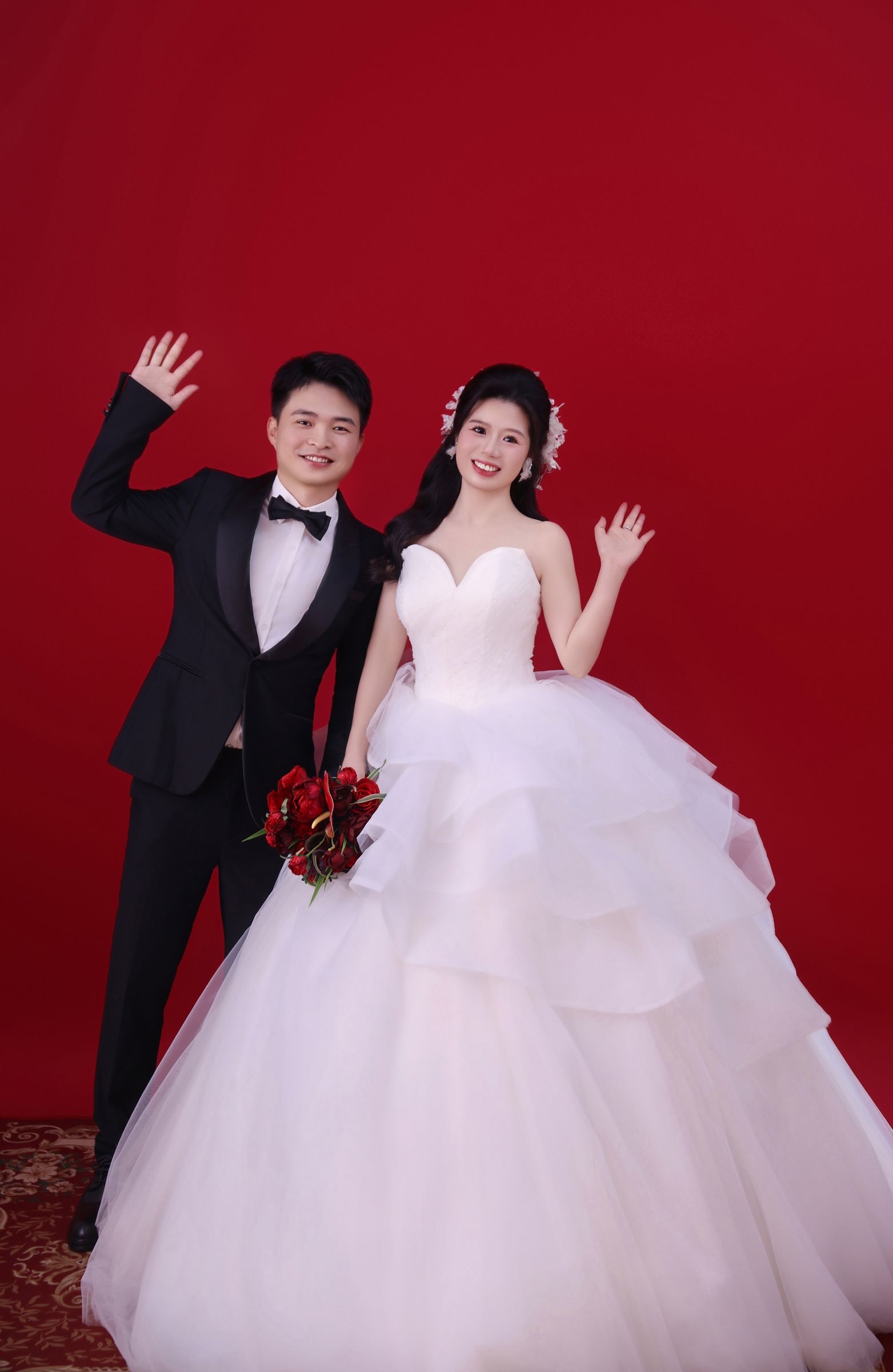 Tan Lang & Long Hongbo Wedding Cover