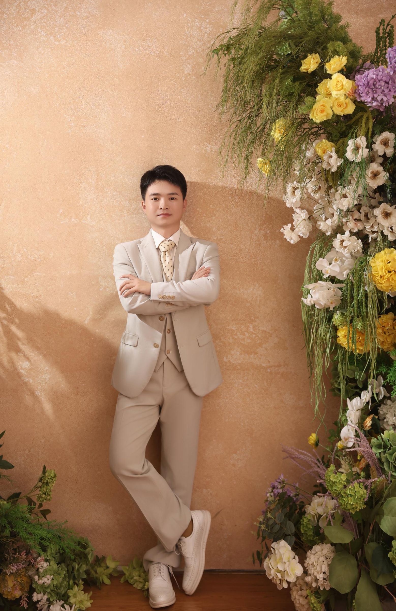 Groom Tan Lang